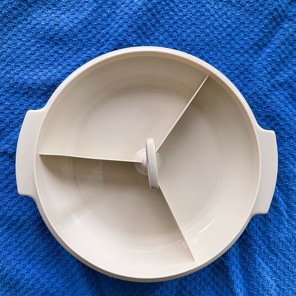 Vintage Tupperware Suzette, Jr. Divided Serving Dish from the 1970”s - Picture 2 of 3